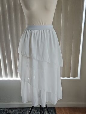 Women's White Layered Chiffon Midi Skirt